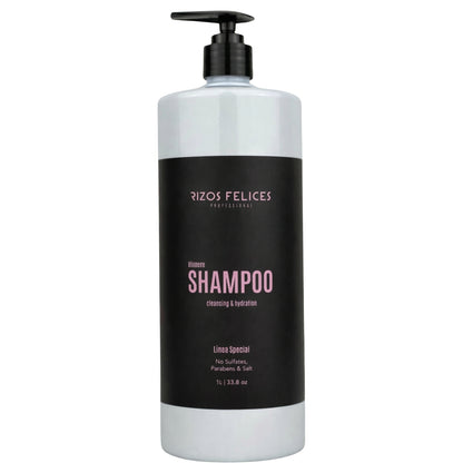 Shampoo suave o low poo, que ayuda a limpiar tu cuero cabelludo sin ser agresivo; éste, a pesar de ser un shampoo suave, está catalogado entre los cítricos, es decir, un shampoo ideal para cueros cabelludos que tienden a engrasarse más rápido.